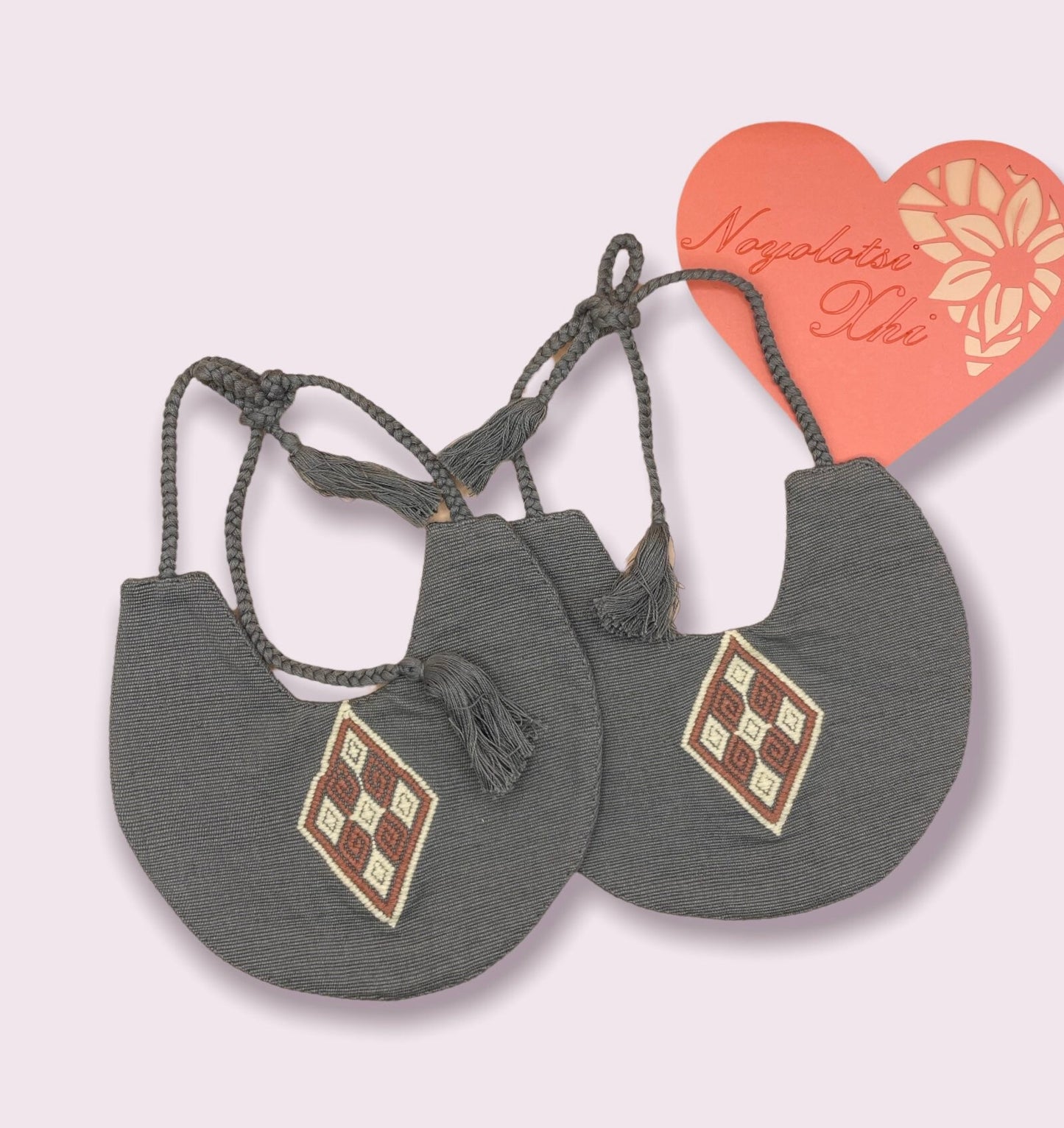 Flor Baby Bib