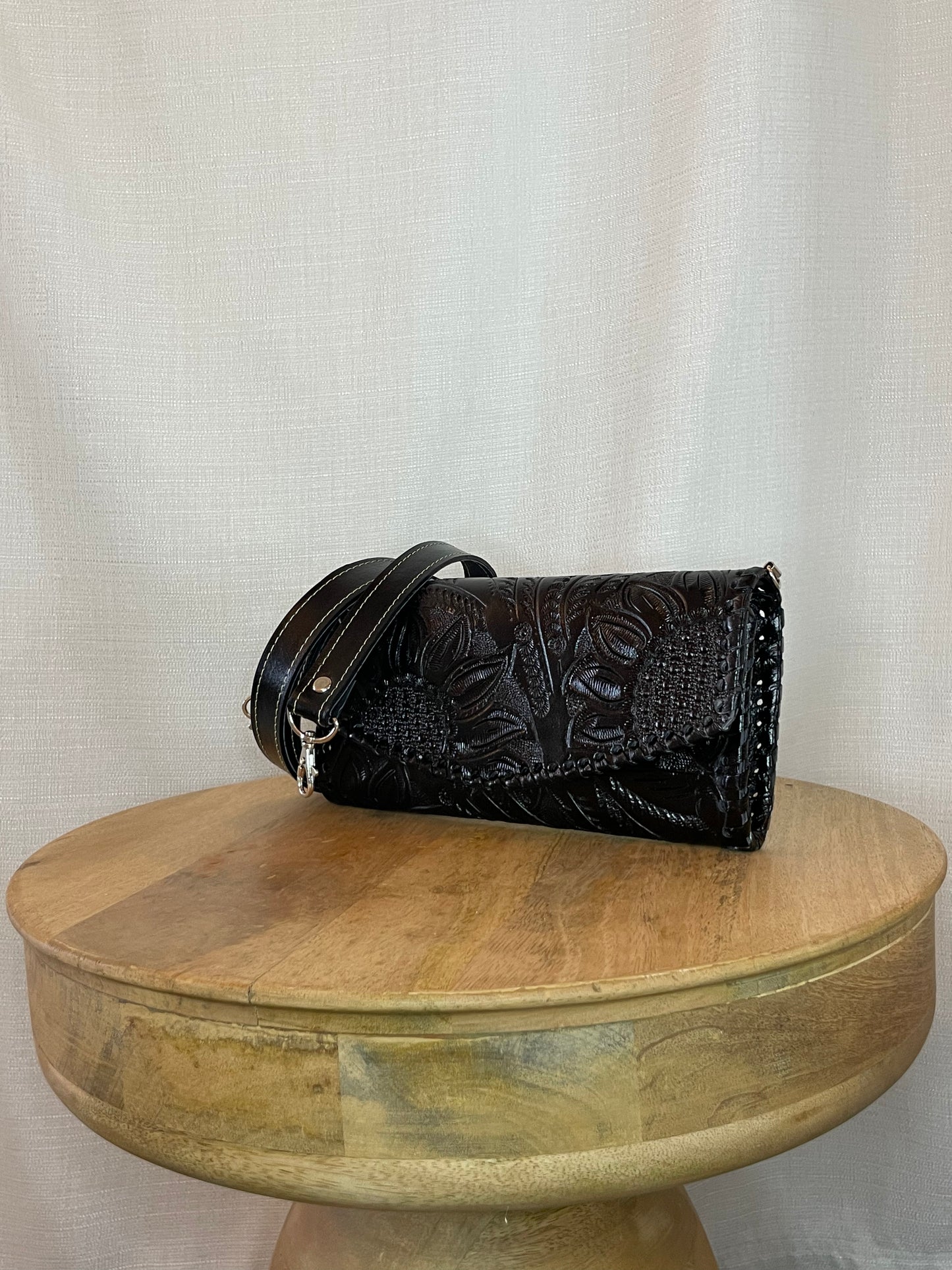 Yuku Leather Clutch