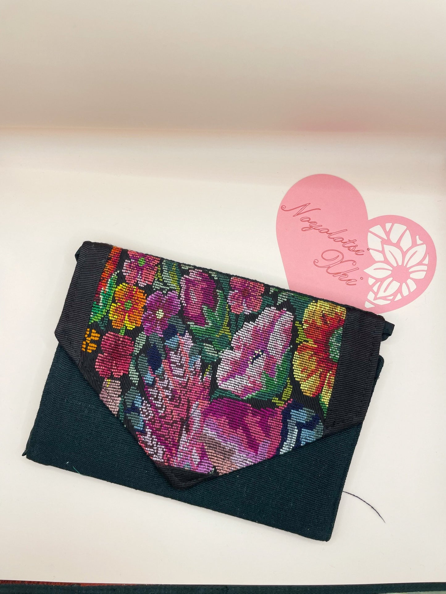 Dahlia Clutch